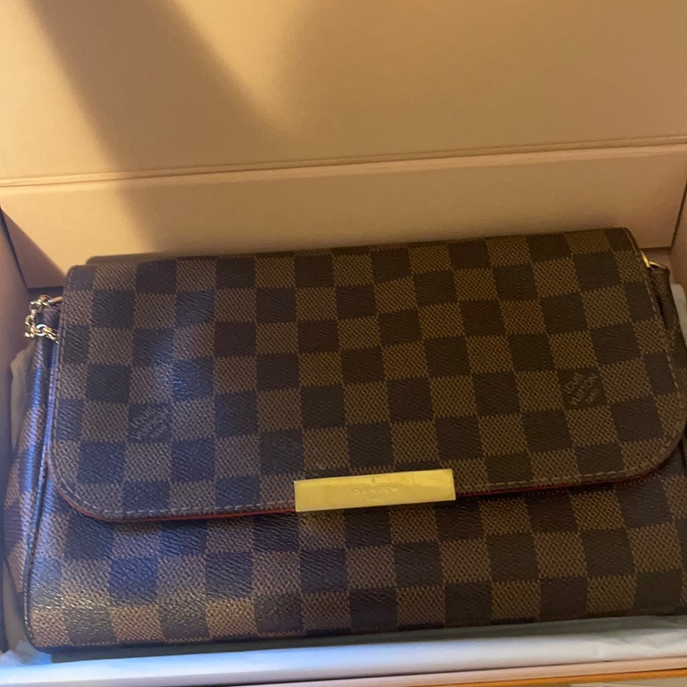Lv favorite mm